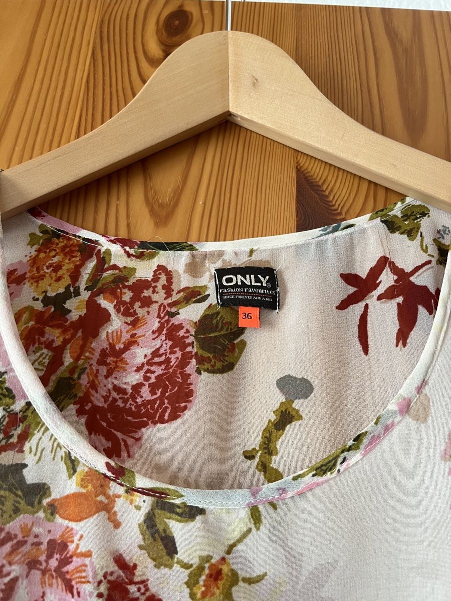 Only Camicette: Bluse von Only – Usato da Eschenbach SG venduto da Joey-Li 1