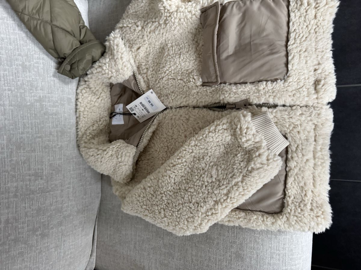 Zara Giacche & Cappotti: Zara Mädchen Jacke Gr. 140, Neu – Nuovo e nell'imballaggio originale da Muri b. Bern venduto da Winter2021 2