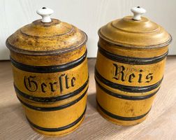 2 antike Blechdosen Fassform Porzellanknauf "Gerste & Reis"
