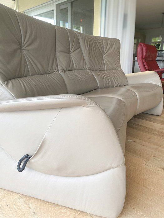 Sofas: Gut erhaltene 2er + 3er Sitzgarnitur, Echtleder soft grey – Gebraucht aus Hauenstein von Ks9491 4