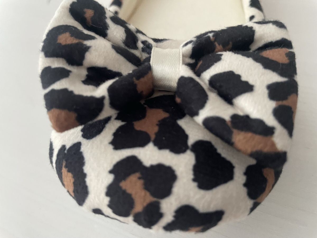 Scarpe per ragazze: Hausschuhe Leopard Grösse 36 neu – Nuovo (secondo la descrizione) da Winterthur venduto da why_2xk2 2