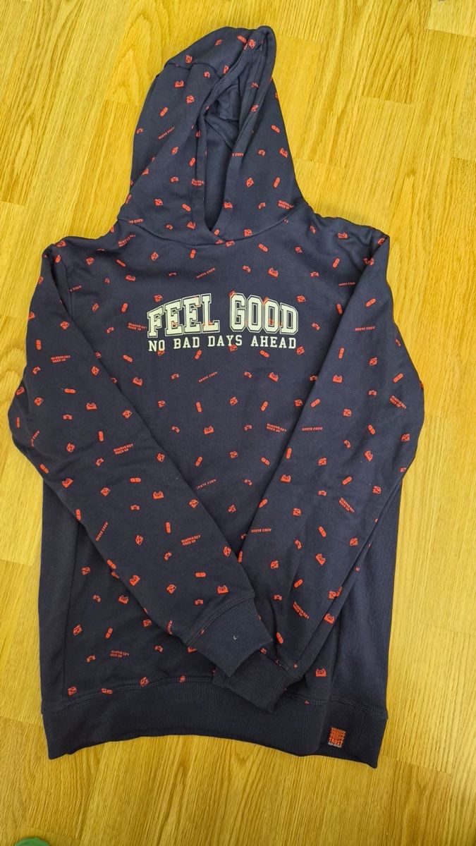 We Pullover & Sweatshirts: Kapuzenpullover Beyond the Limits blau Grösse 170/176 – Neu (gemäss Beschreibung) aus Zürich von Moskitia