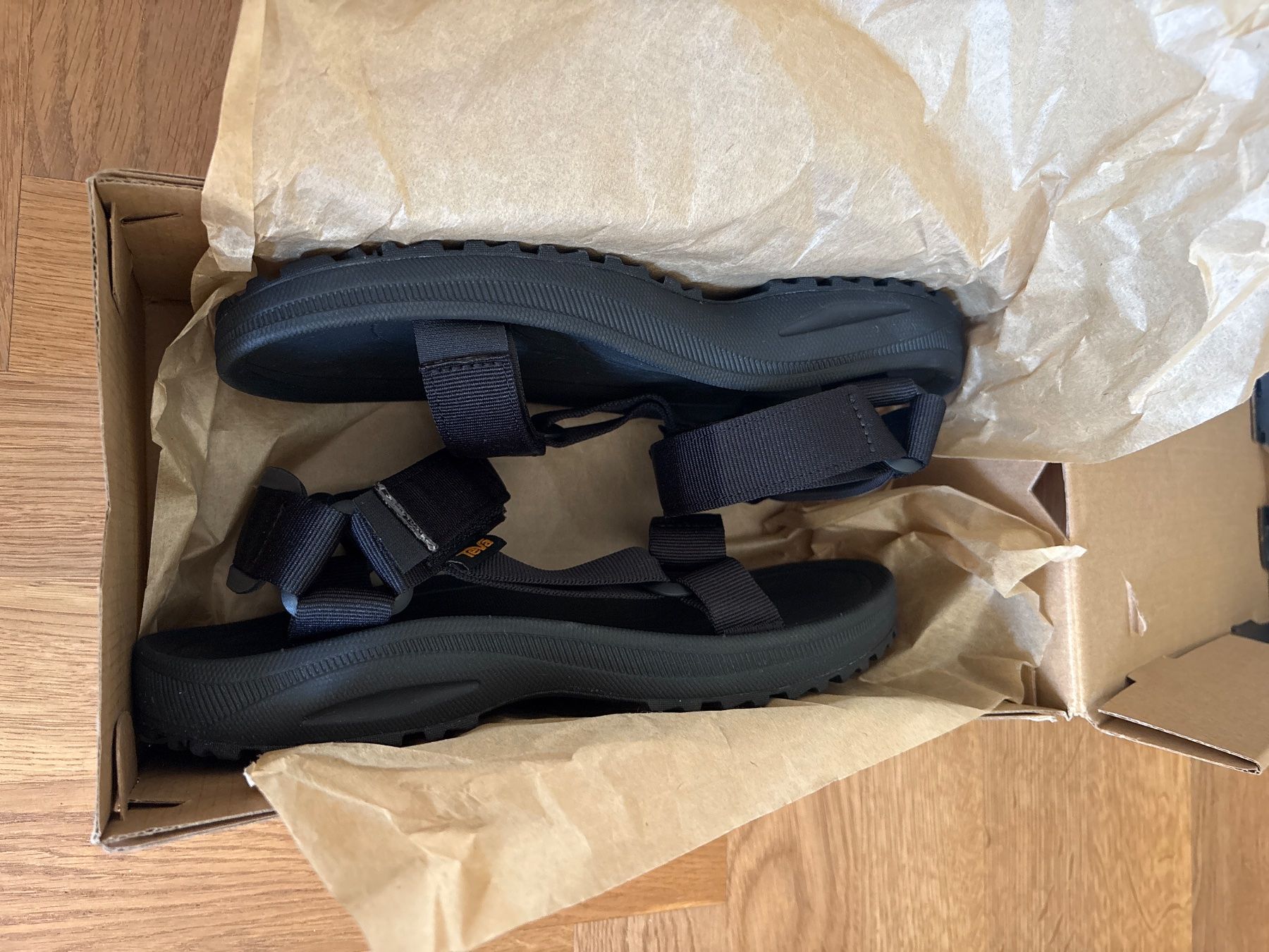 Teva Scarpe da uomo: Teva Winsted sandalen 39.5 – Nuovo e nell'imballaggio originale da Zürich venduto da Tan_8yt7