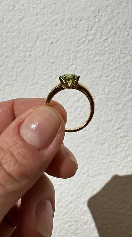 Anelli: Eleganter 18K Goldring mit Peridot – Usato da Bellach venduto da RuJewelry 2