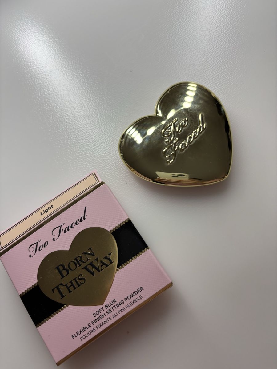 Sephora Make-up: Too Faced Born This Way Setting Powder - Light, NEW! – Usato da Merenschwand venduto da selenaaneles 1