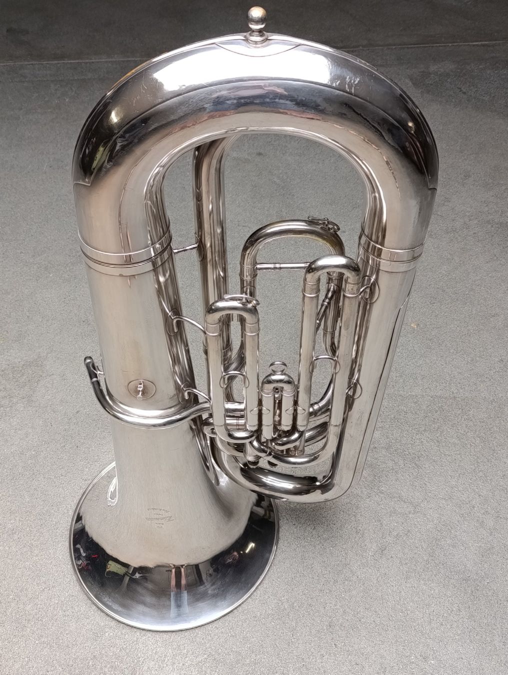 Besson Instruments de musique: B Tuba Besson New Standard England – D'occasion à Oberdorf NW par 60nafets 1