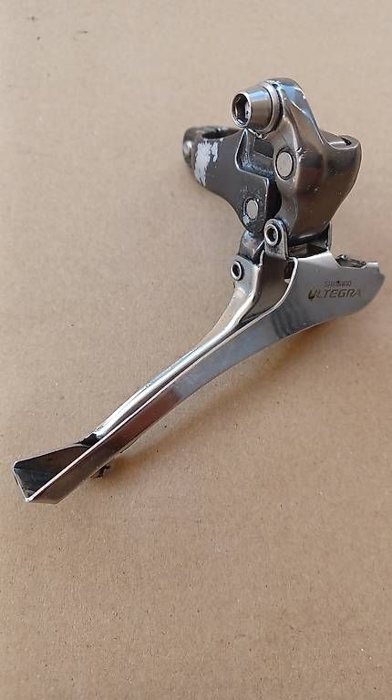 Pièces détachées: Shimano ultegra Umwerfer FD-6600 – D'occasion à Pfäffikon SZ par jsthi