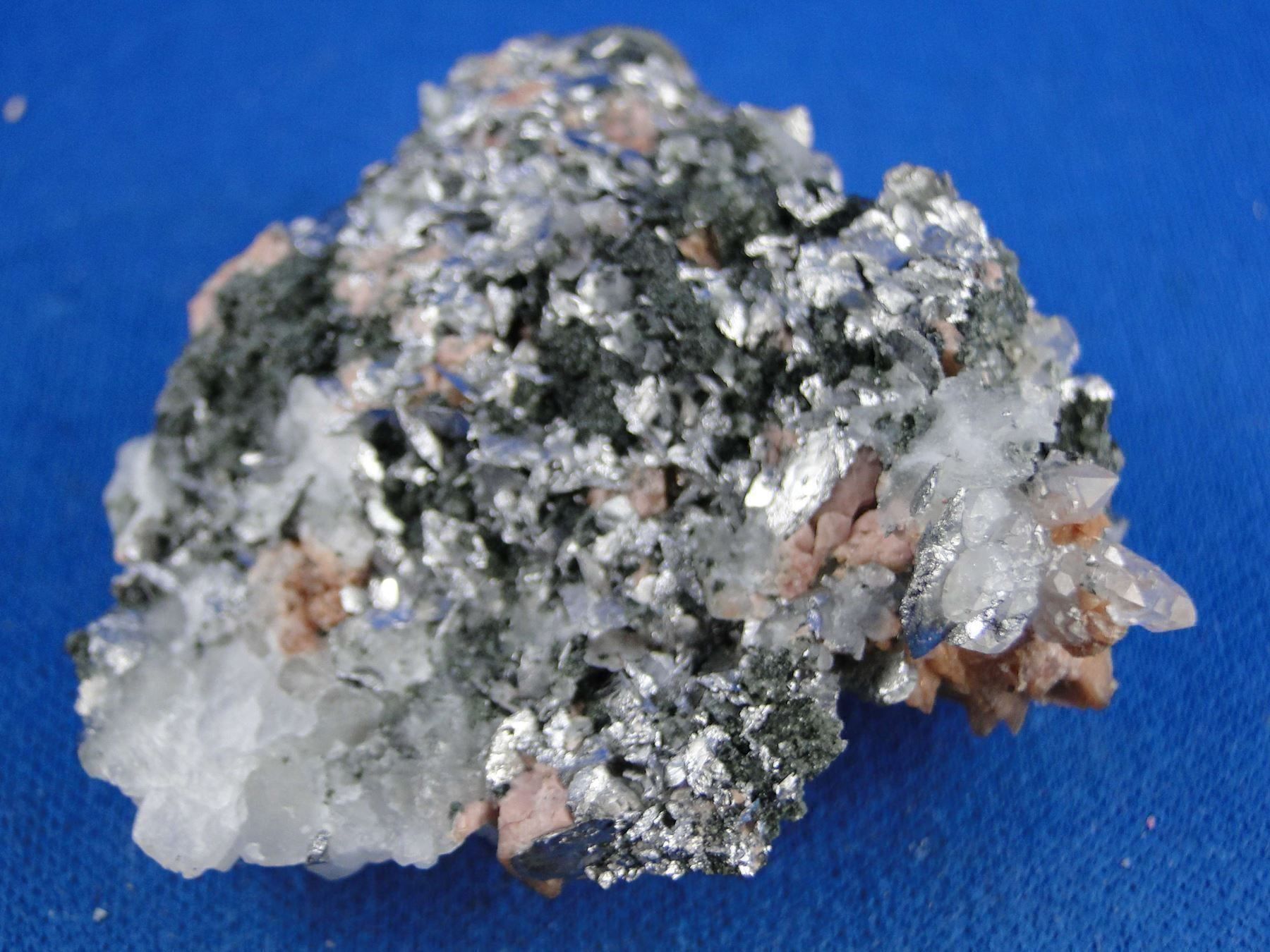 Minerali & Pietre curative: Genhelvite mit Quarz und Lollingit – Usato da Schinznach Bad venduto da Demerald 8