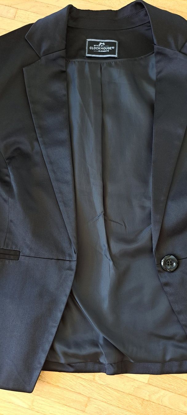 Giacche: Chique blazer noir satiné – Usato da Le Mont-sur-Lausanne venduto da olatiu 4
