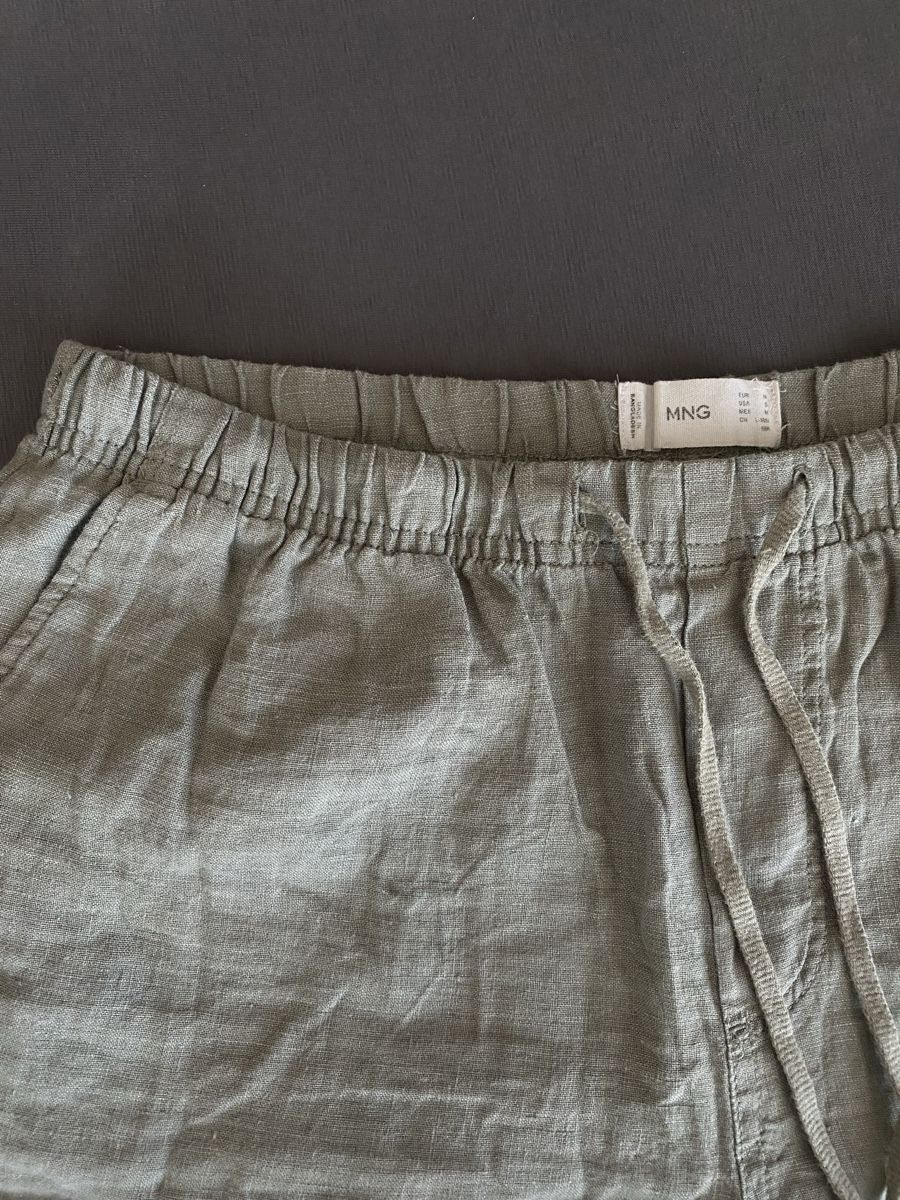 Mango Pantaloni: Leinenhose grün von Mango – Usato da Huttwil venduto da mandala123 2
