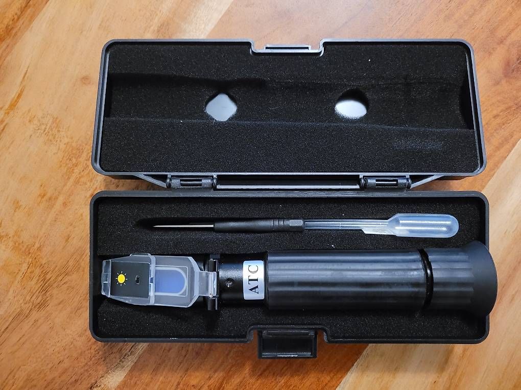 Misurare: Refraktometer von ARKA mit LED – Nuovo e nell'imballaggio originale da Liebefeld venduto da S.Chiara