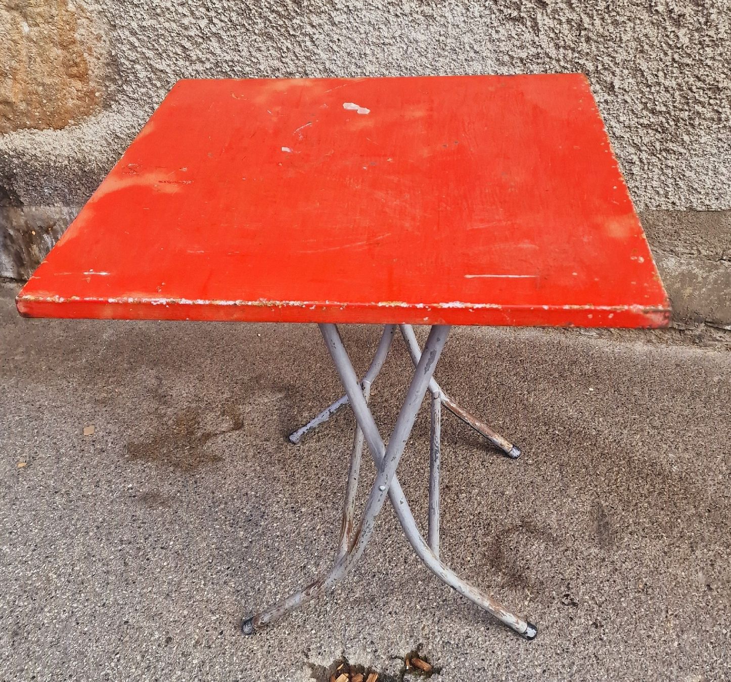 Tavoli: table de jardin vintage – Usato da Lausanne venduto da ama_2fz8