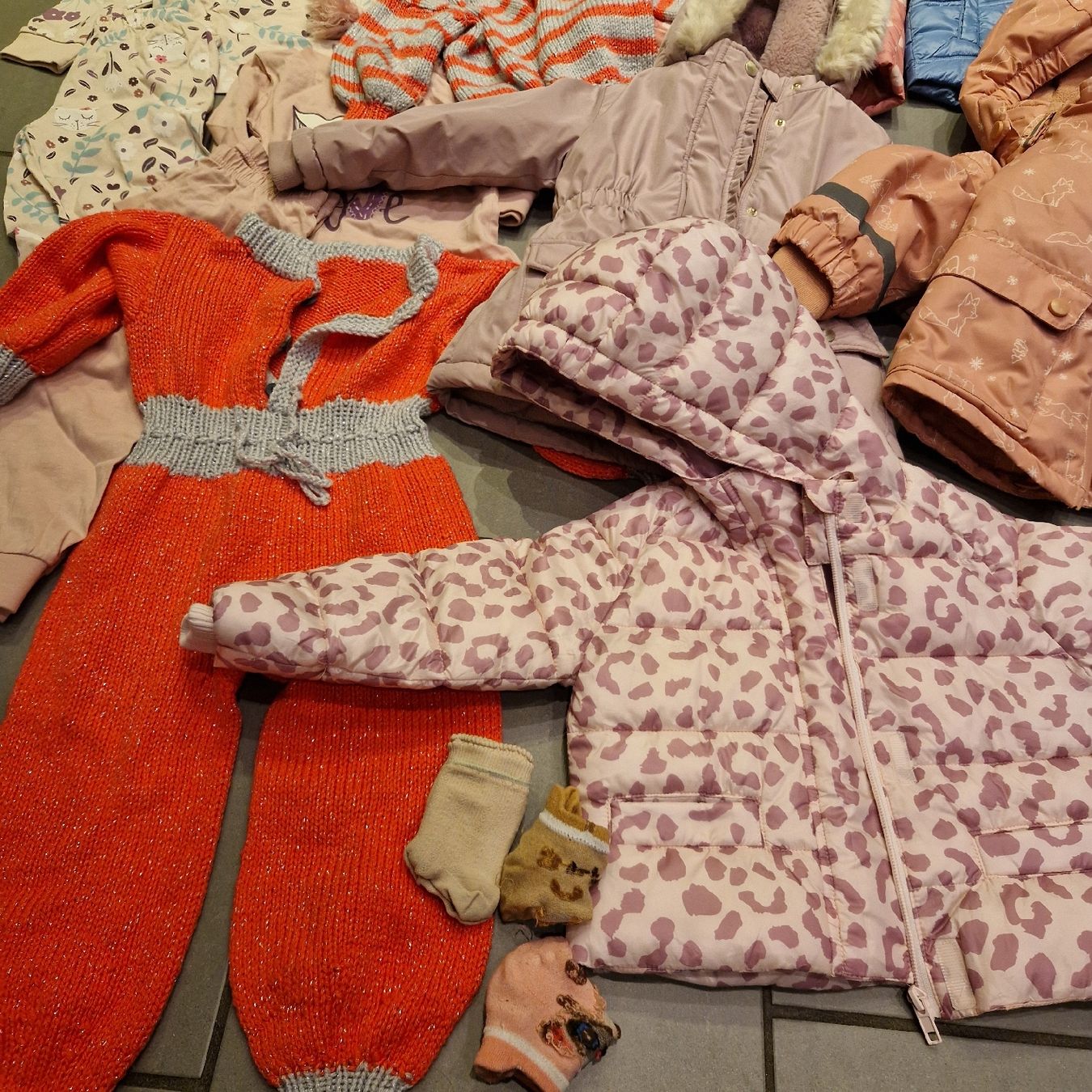 Lotti & Set di vestiti: Winter Kleiderpaket Mädchen gr 86 – Usato da Thayngen venduto da Misanthrop01 1
