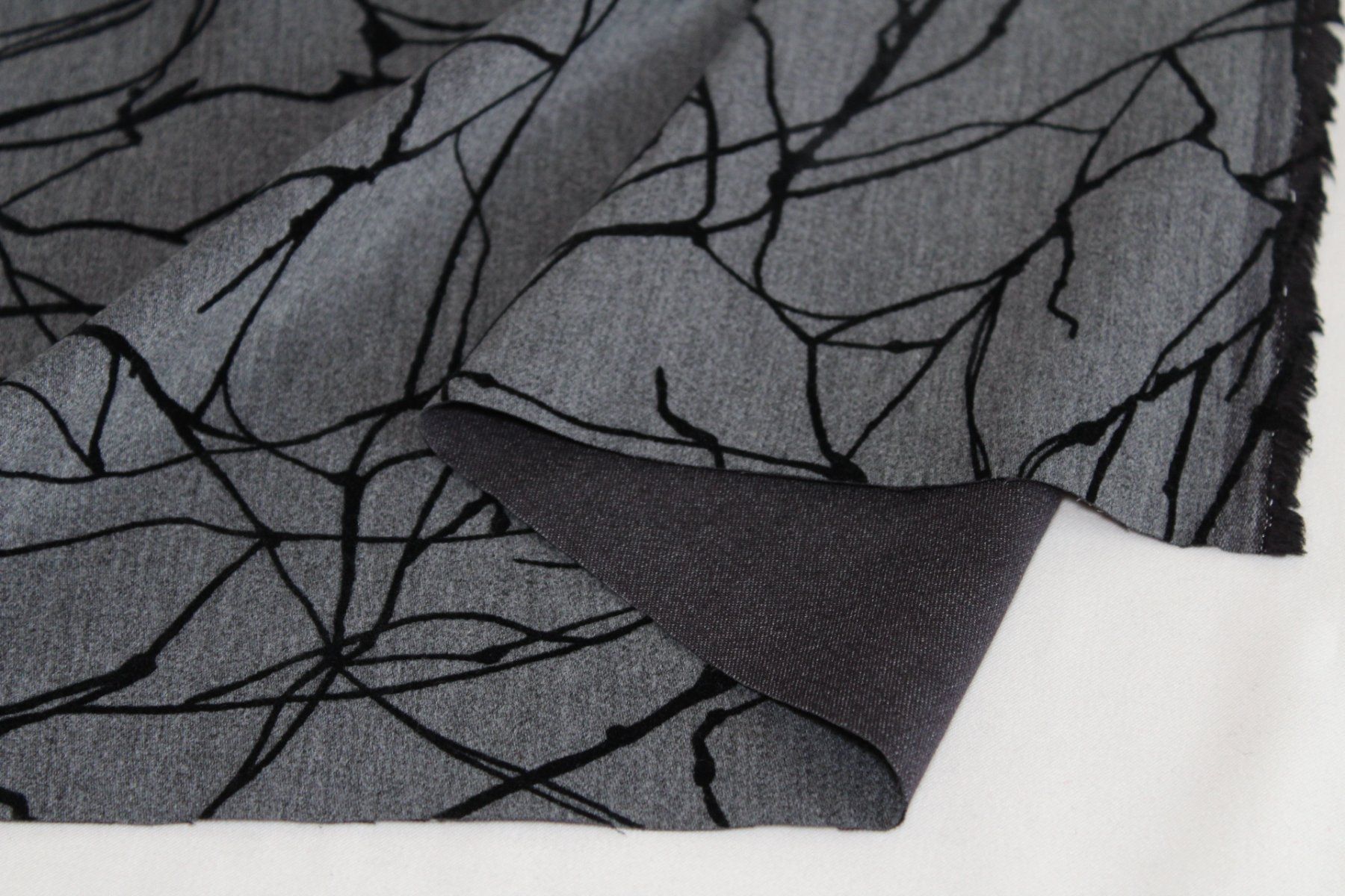 Tessuti: Stoff Stretch Baumwolle/Viscose h.grau/schwarz beflockt – Nuovo (secondo la descrizione) da Obfelden venduto da solomon111 3
