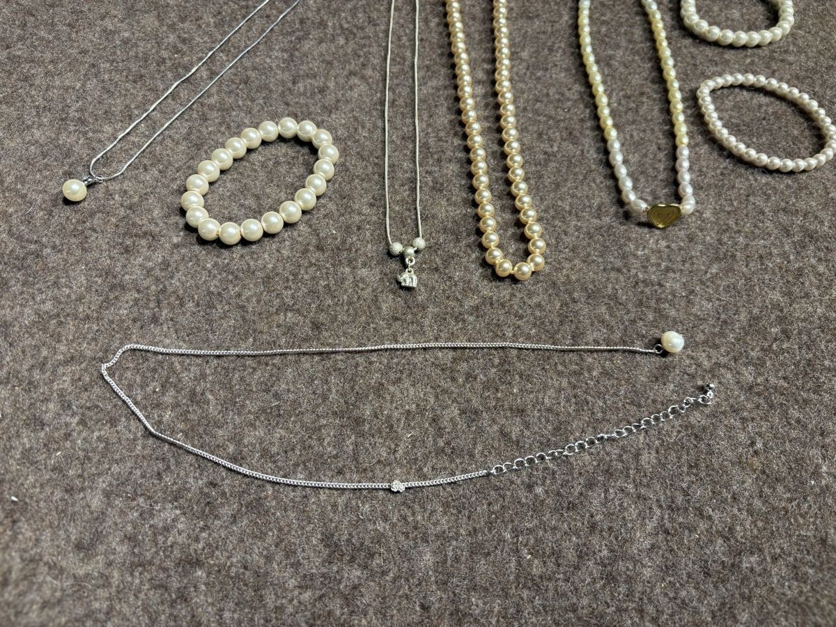 Altri gioielli: Schmuck Set: Kette, Armband mit Perlen - Neuwertig! – Nuovo (secondo la descrizione) da Sisseln AG venduto da art-dragoon 5
