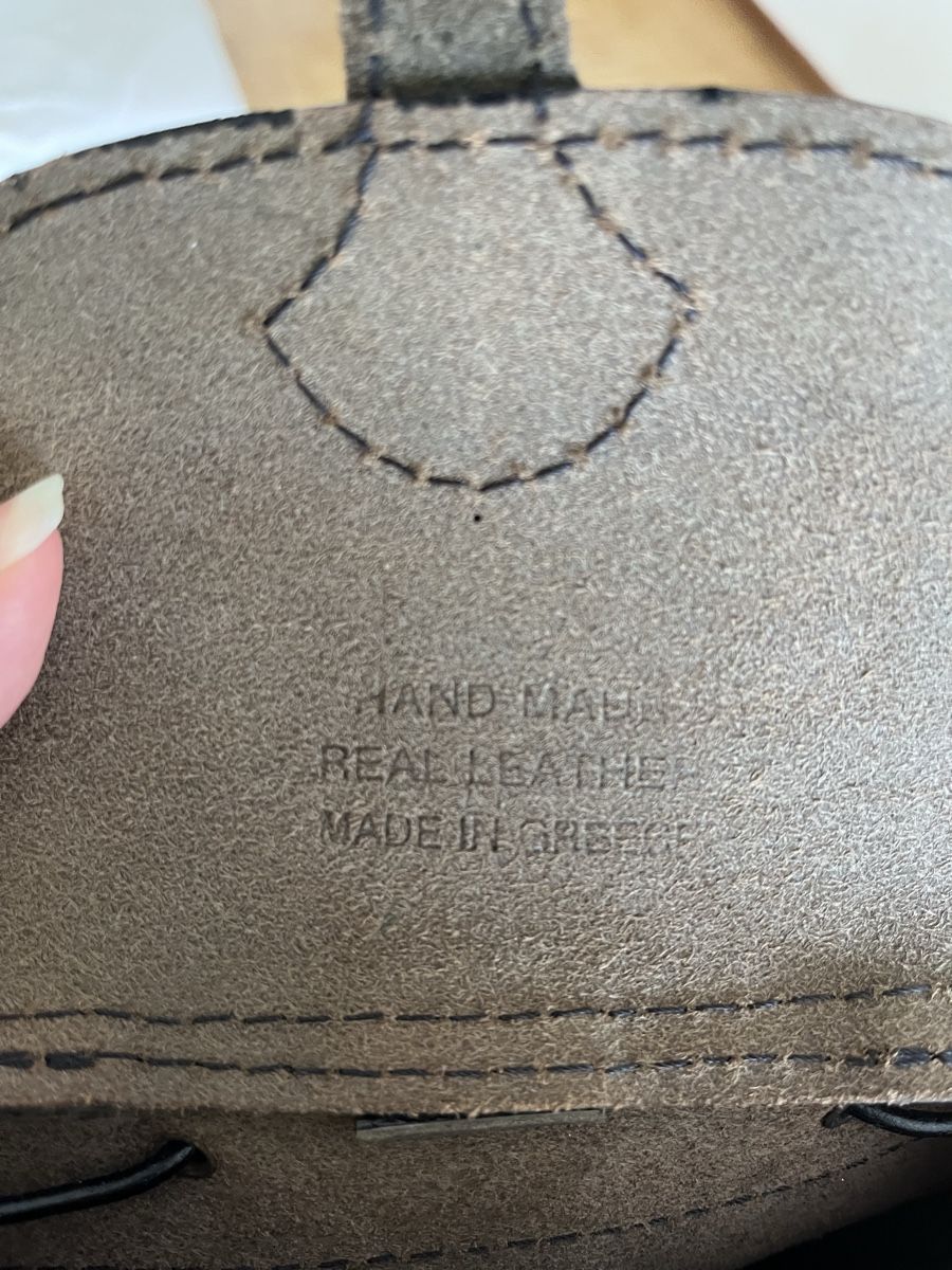 Zaini: Mini leather backpack handmade in Greece black new – Nuovo (secondo la descrizione) da Lausanne venduto da jen_jeon 4