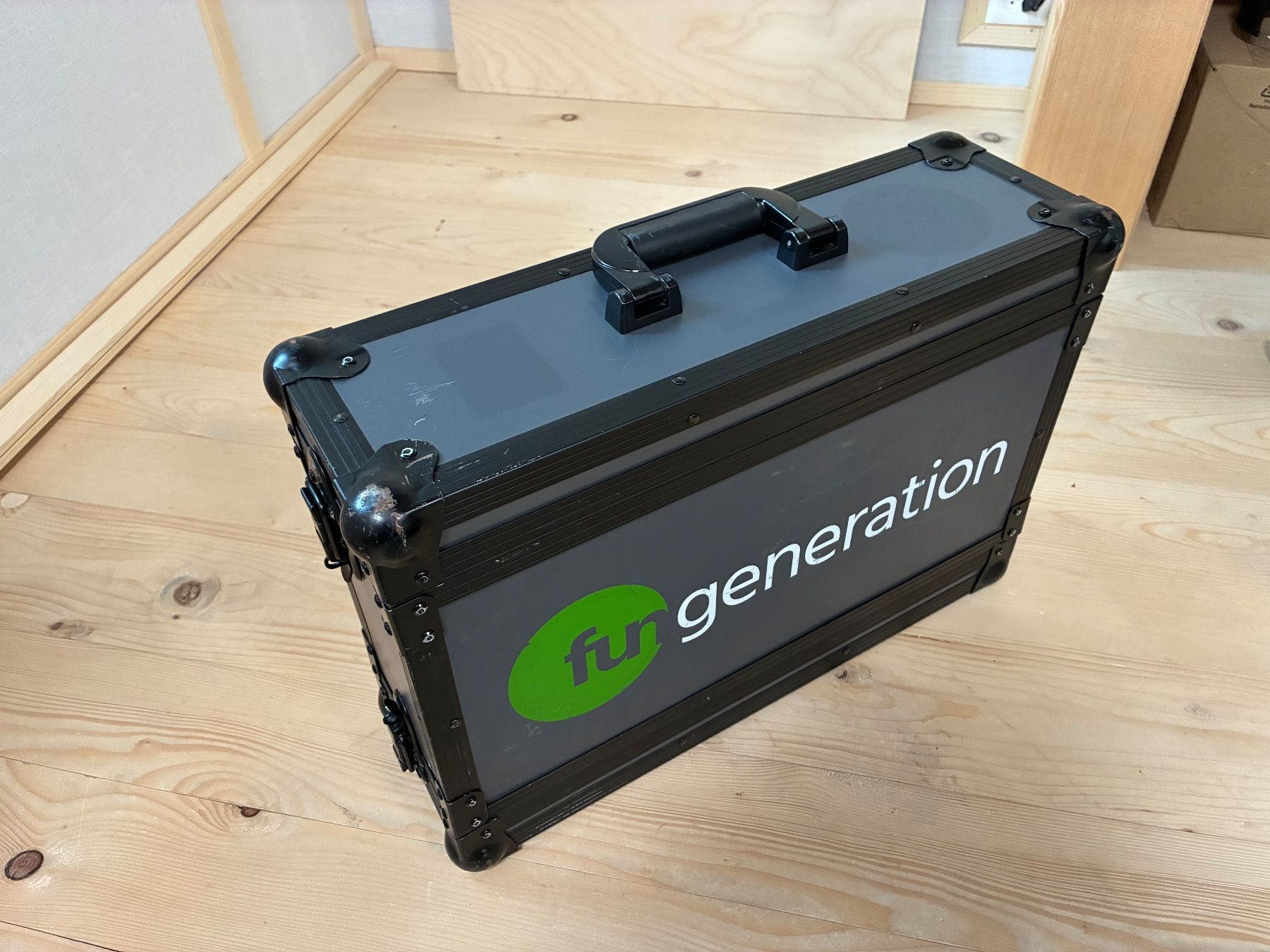 Autres accessoires: Fun Generation Rack 3U Eco Wood Compact 23 – D'occasion à Bern par _samuel 1