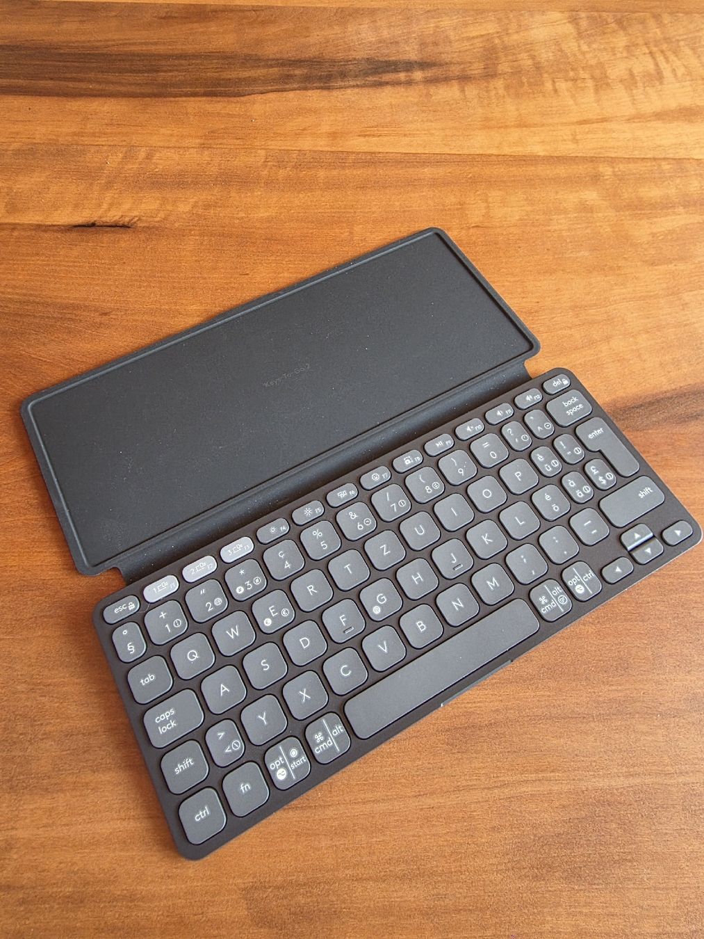 Logitech Tastaturen: Logitech Key to Go 2 – Neu (gemäss Beschreibung) aus Bäretswil von xxflockixx