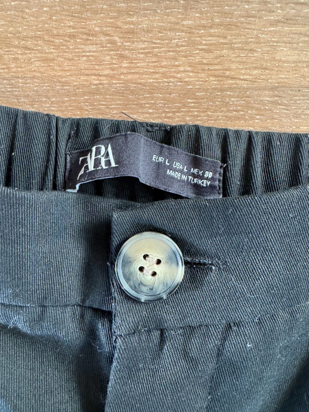 Zara Pantaloni: Pantalon large noir Zara taille L – Usato da Rossemaison venduto da Carduelis 1
