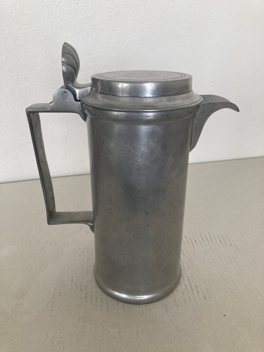 Carafes: Schöne antike Kanne – D'occasion à Basel par holunder76