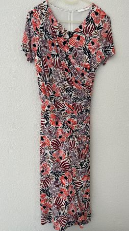Sommerliches Kleid mit Blumenmuster, Grösse S, neuwertig