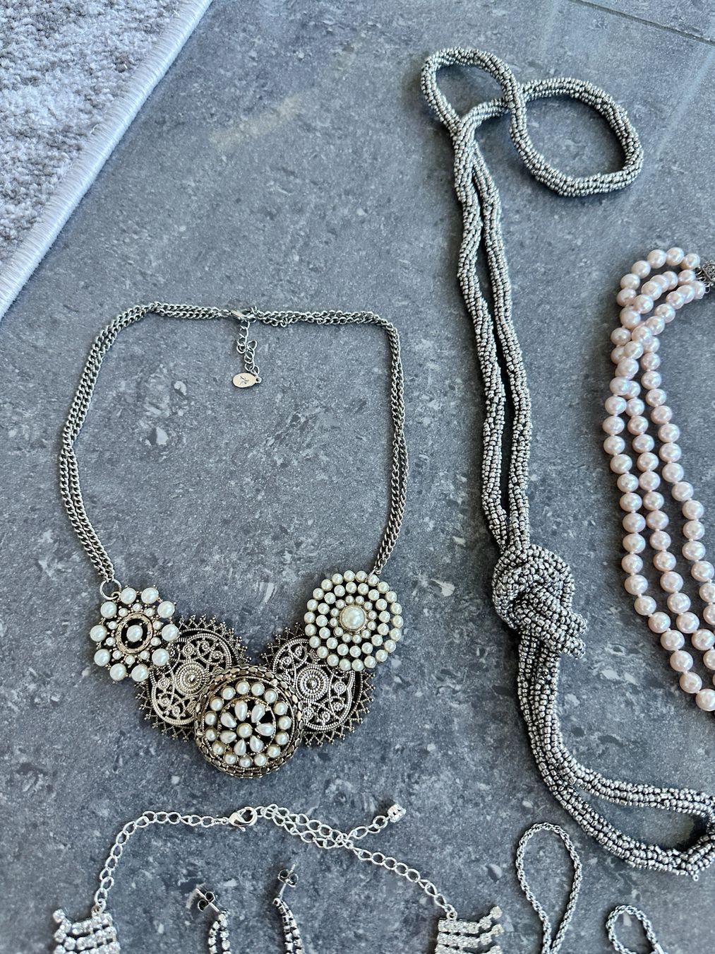 Altri gioielli: Costume jewellery set – Usato da Wädenswil venduto da runwayhysteria 2