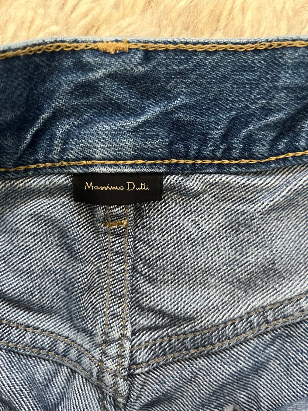 Massimo Dutti Jeans: Massimo Dutti Jeans mex.28/ch 38 – Gebraucht aus Utzenstorf von Ismaele 1