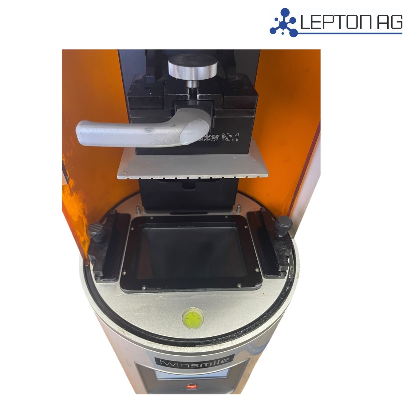 Imprimante 3D: Twin Smile Vittro P100 Dental DLP Resin Printer – Défectueux à Niederdorf par LeptonAG 1