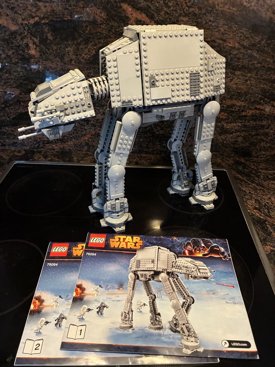 Jouets: Lego AT-AT Walker 75054  – D'occasion à sargans par Angamar