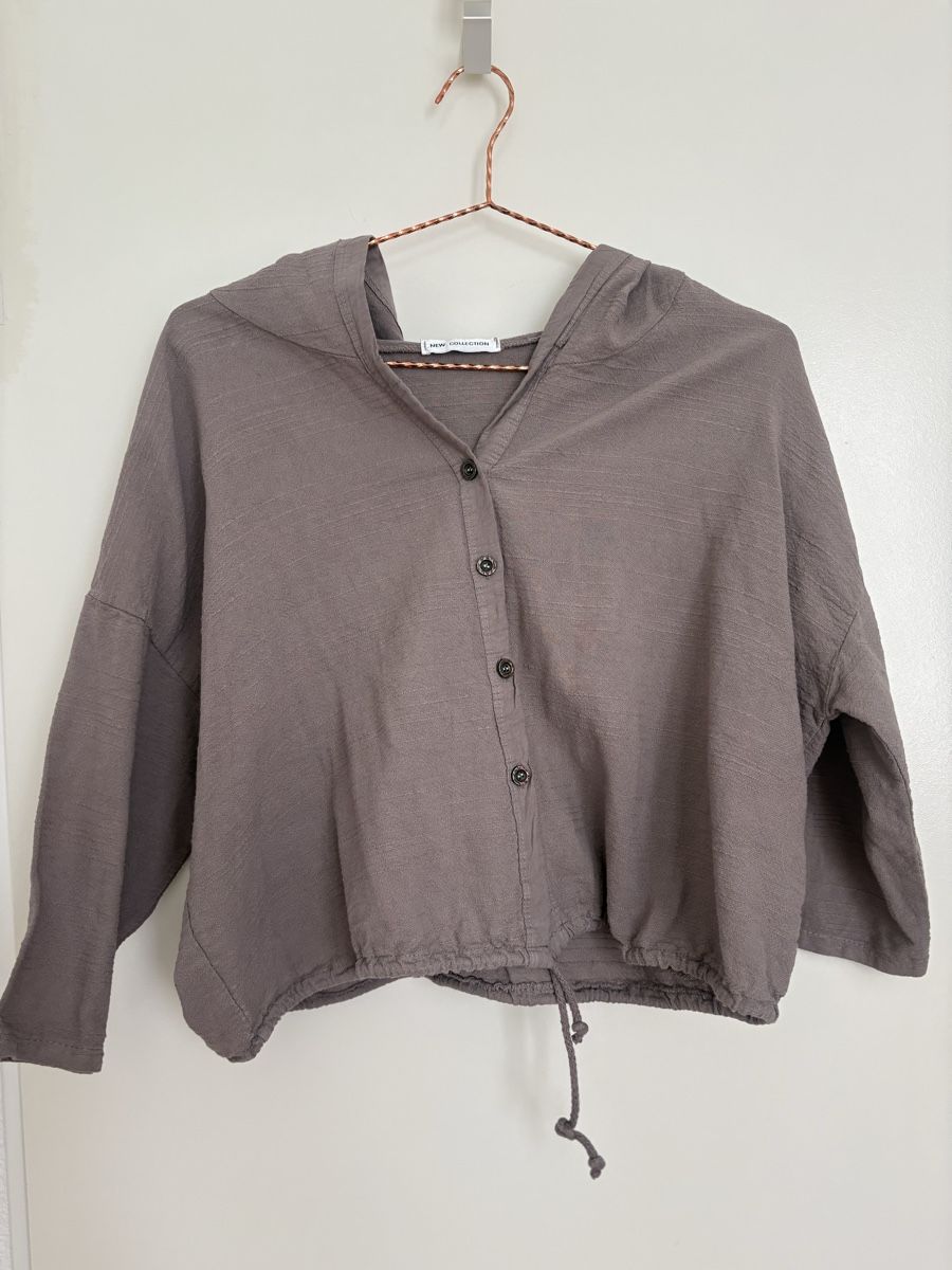 Camicette: Cropped Jäckli / Bluse Gr. S – Usato da Zürich venduto da triangular