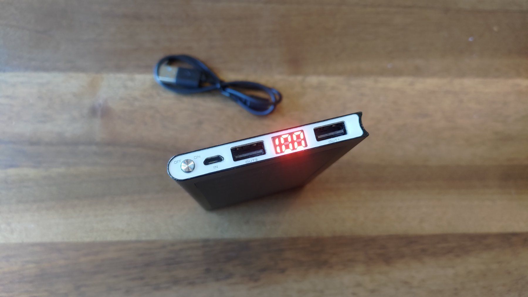 Caricatori & Batterie: Schöne Solar Powerbank ab 1.- – Usato da Dörflingen venduto da anubis-grahl 3