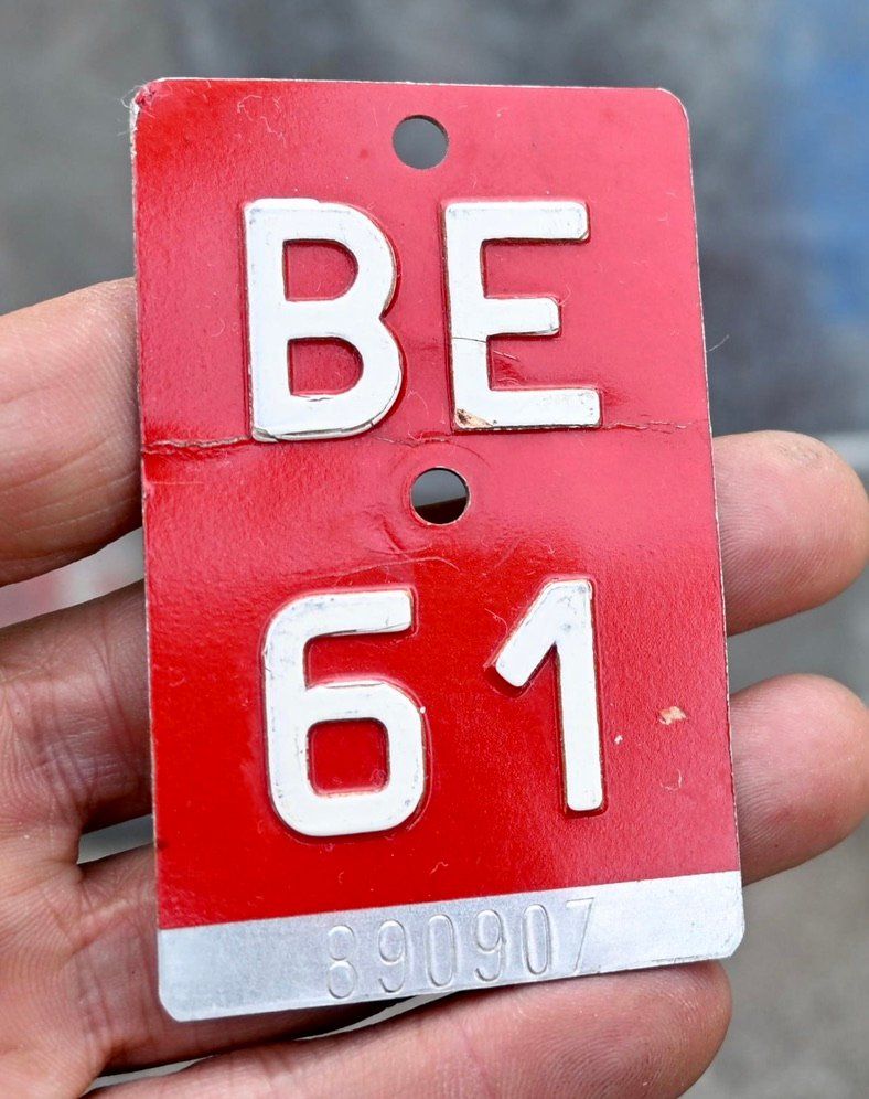 Schilder: Velonummer BE 61 von 1961 - Bern 890907 – Gebraucht aus Pfaffhausen von mono_rec 1