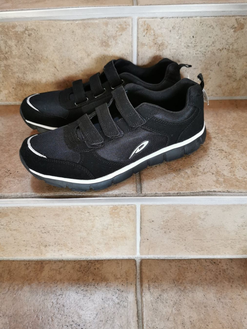 Scarpe per ragazzi: Turnschuhe Panter – Usato da Schafisheim venduto da nachteule73