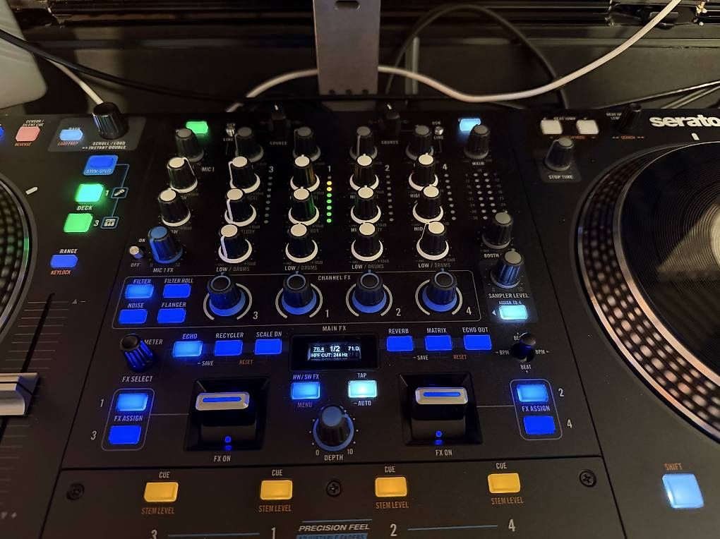 Rane Console di mixaggio: Rane Performer mit Flight Case – Usato da Uesslingen venduto da musikbedarf 3