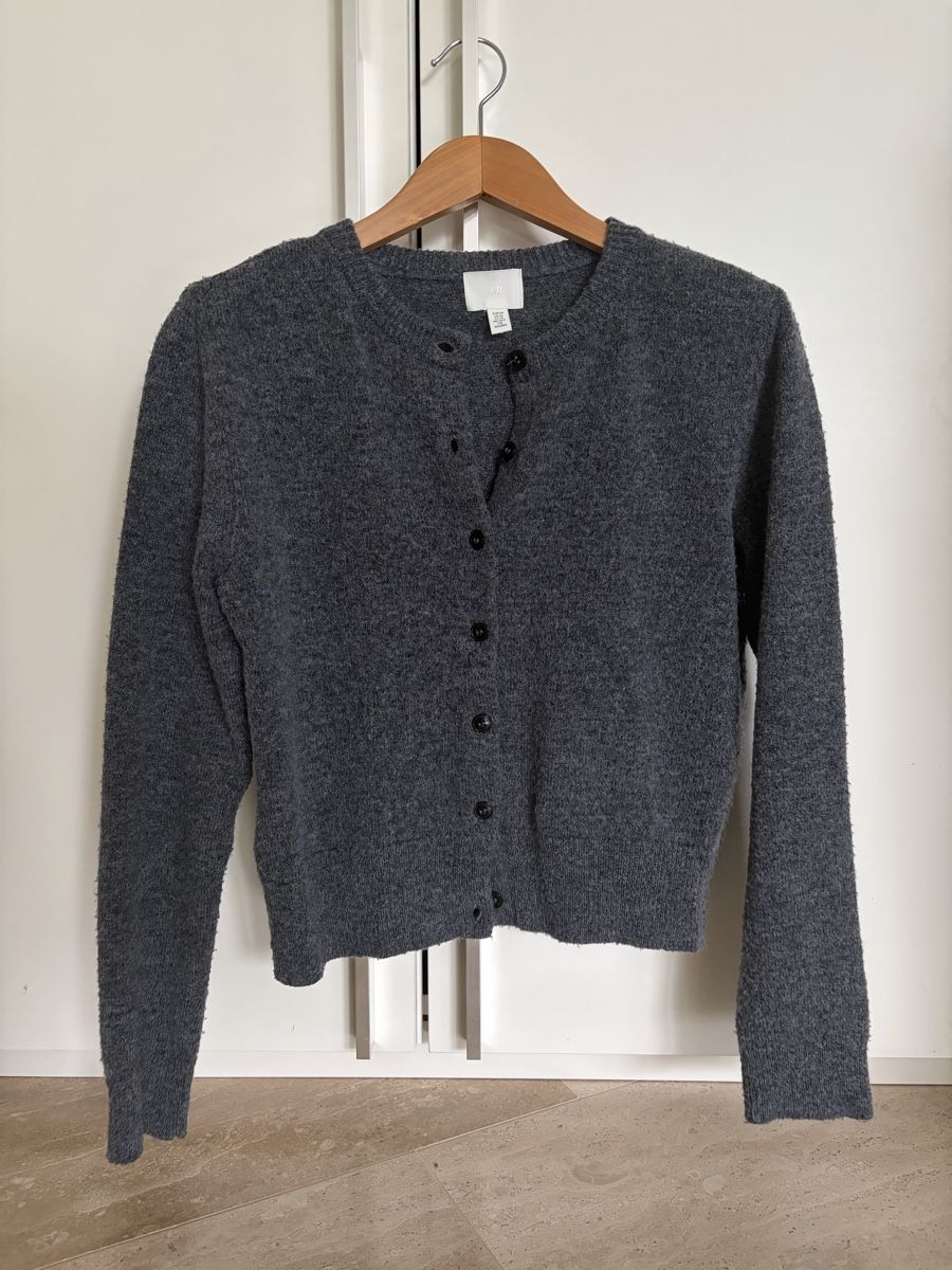 H&M Maglioni & Felpe: H&M cardigan – Usato da Weggis venduto da joe_f65l