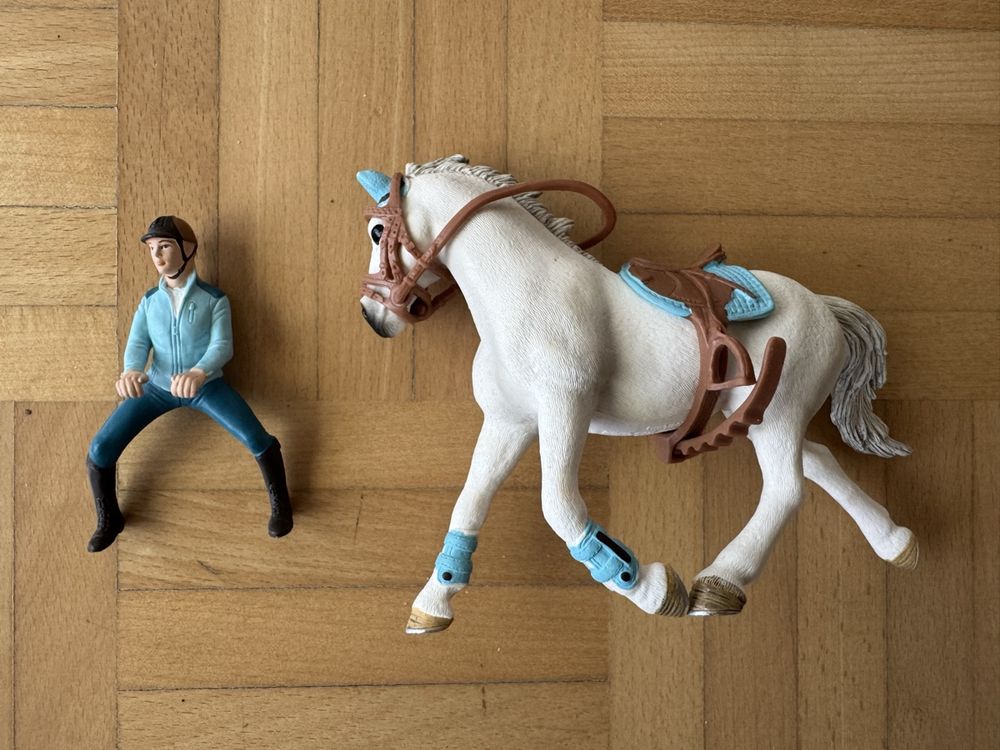 Schleich Spielzeuge: Schleich Pferd mit Reiterin  – Gebraucht aus Basel von Fungle 1