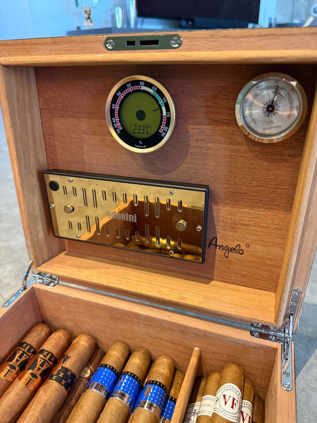 Adorini Humidore: Zigarren Humidor Angelo Adorini – Gebraucht aus Sursee von M_DiGi 2