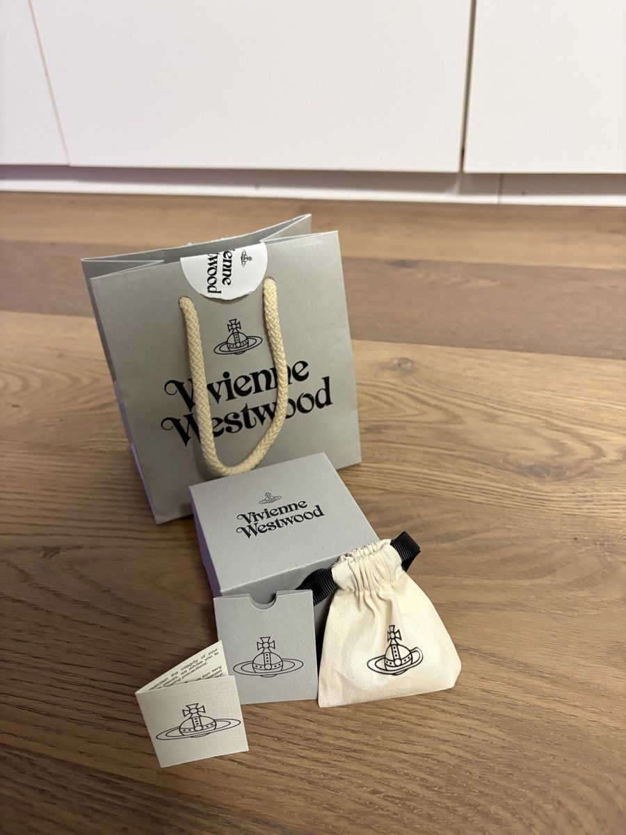 Ketten: Originale Vivienne Westwood Orbit Halskette – Neu und originalverpackt aus Kräiligen von val_8t5h 2