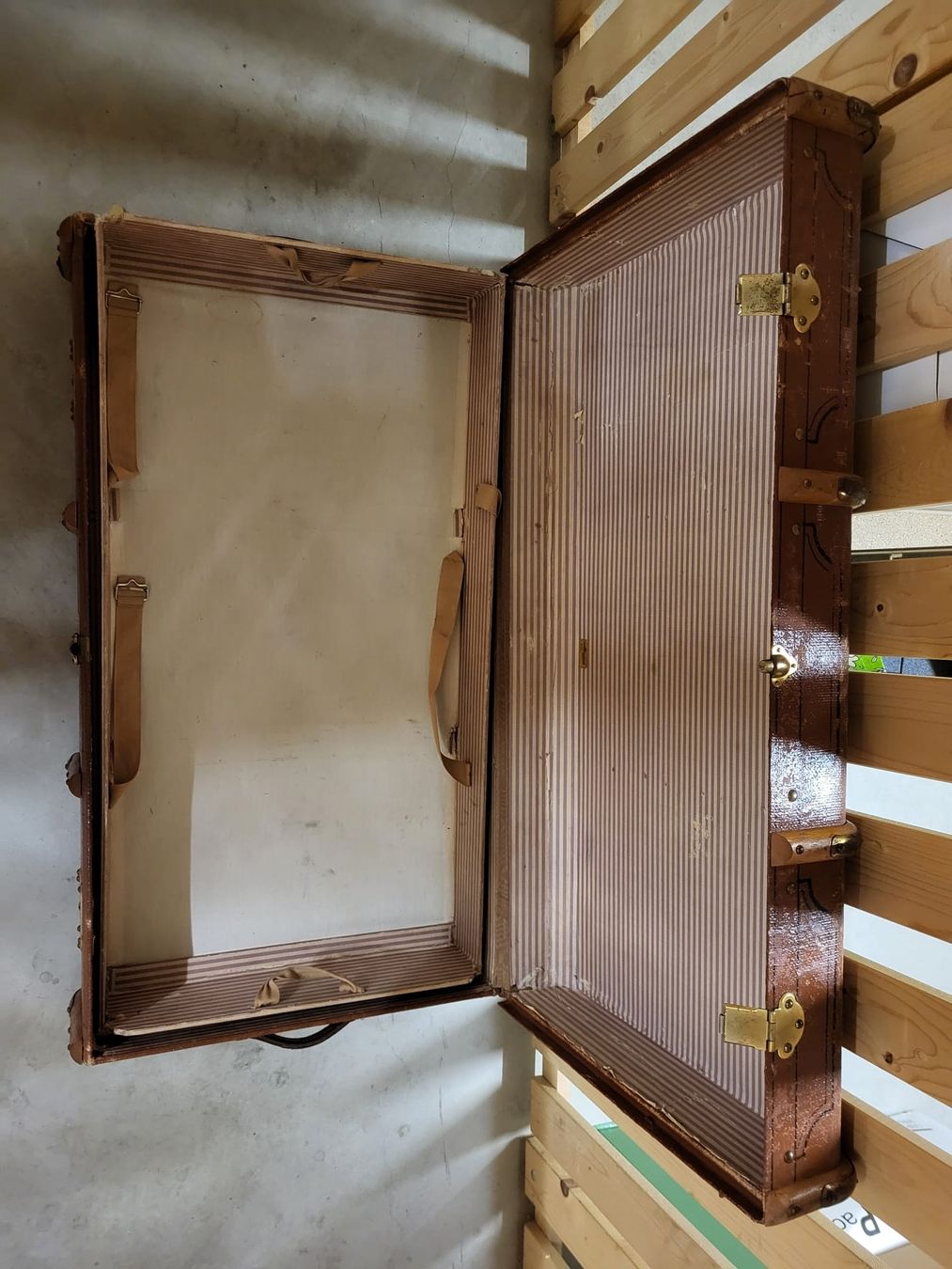 Valigie: Vintage-Koffer mit Einlagefach – 100 cm – Usato da Moosseedorf venduto da Giuly__ 1