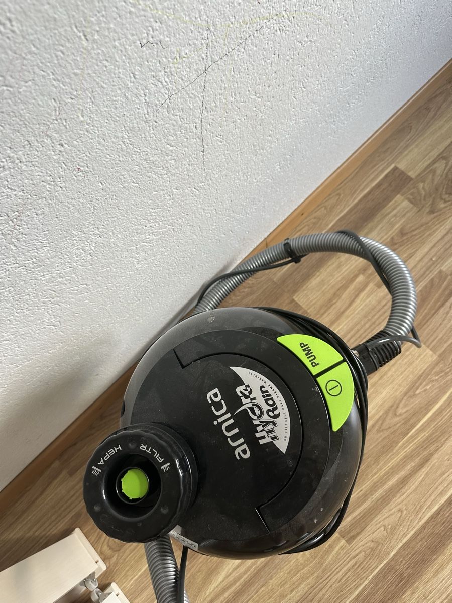Aspirateurs & Accessoires: Staubsauger – D'occasion à Biel/Bienne par lul_b6yy 1