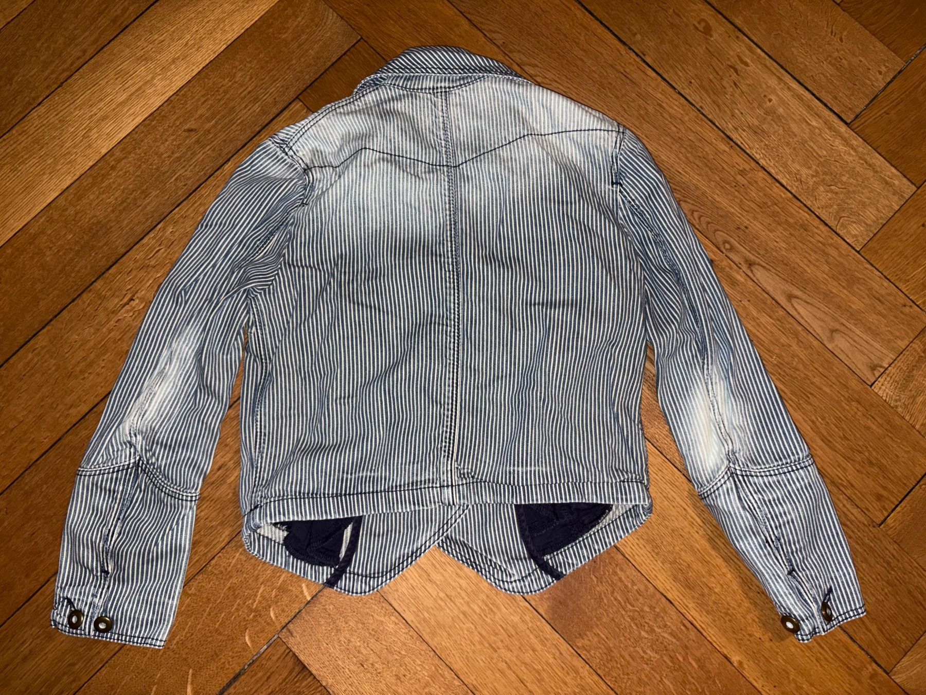 H&M Giacche: Gestreifte cropped H&M-Jacke Gr. 34 – Usato da Zürich venduto da triangular 1