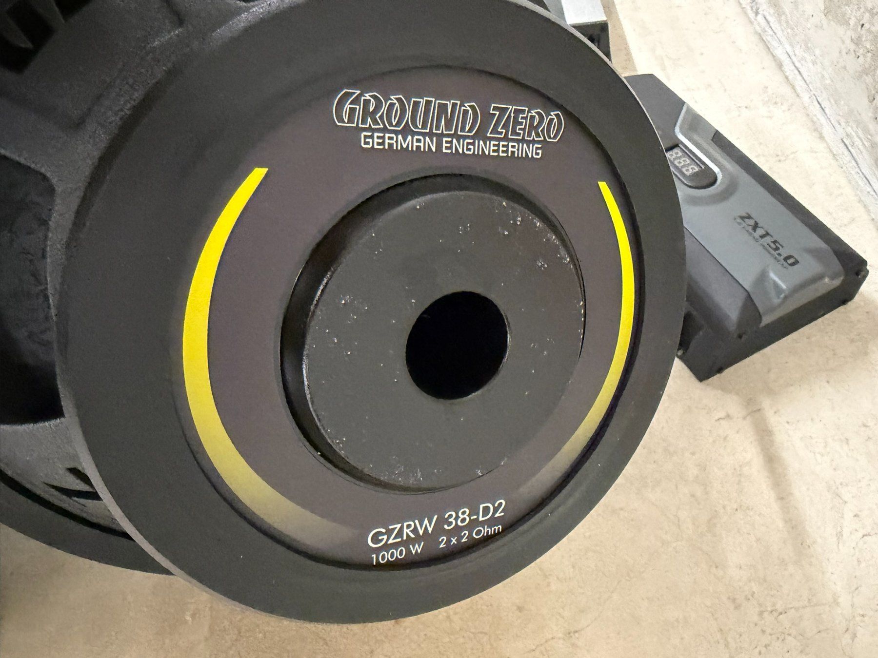 Lautsprecher: Subwoofer Set Ground Zero 1000W / 38cm – Gebraucht aus Menzingen von fizzibubbele69 5