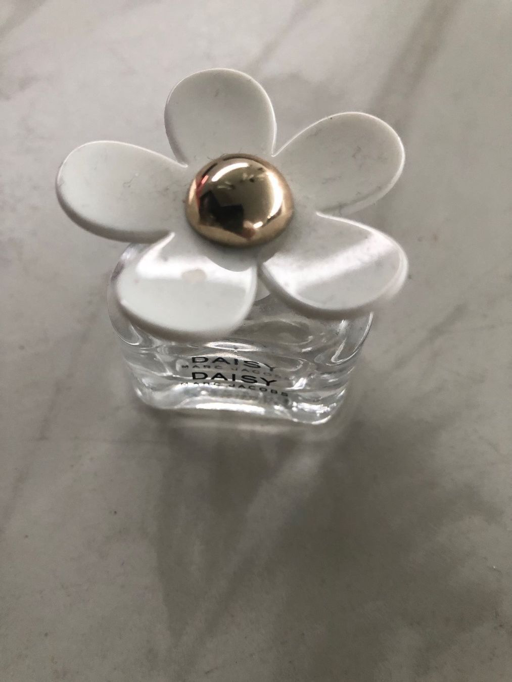 Flaconi: Parfumminiatur Daisy leer – Usato da Rickenbach SZ venduto da Montagmorgen12 1