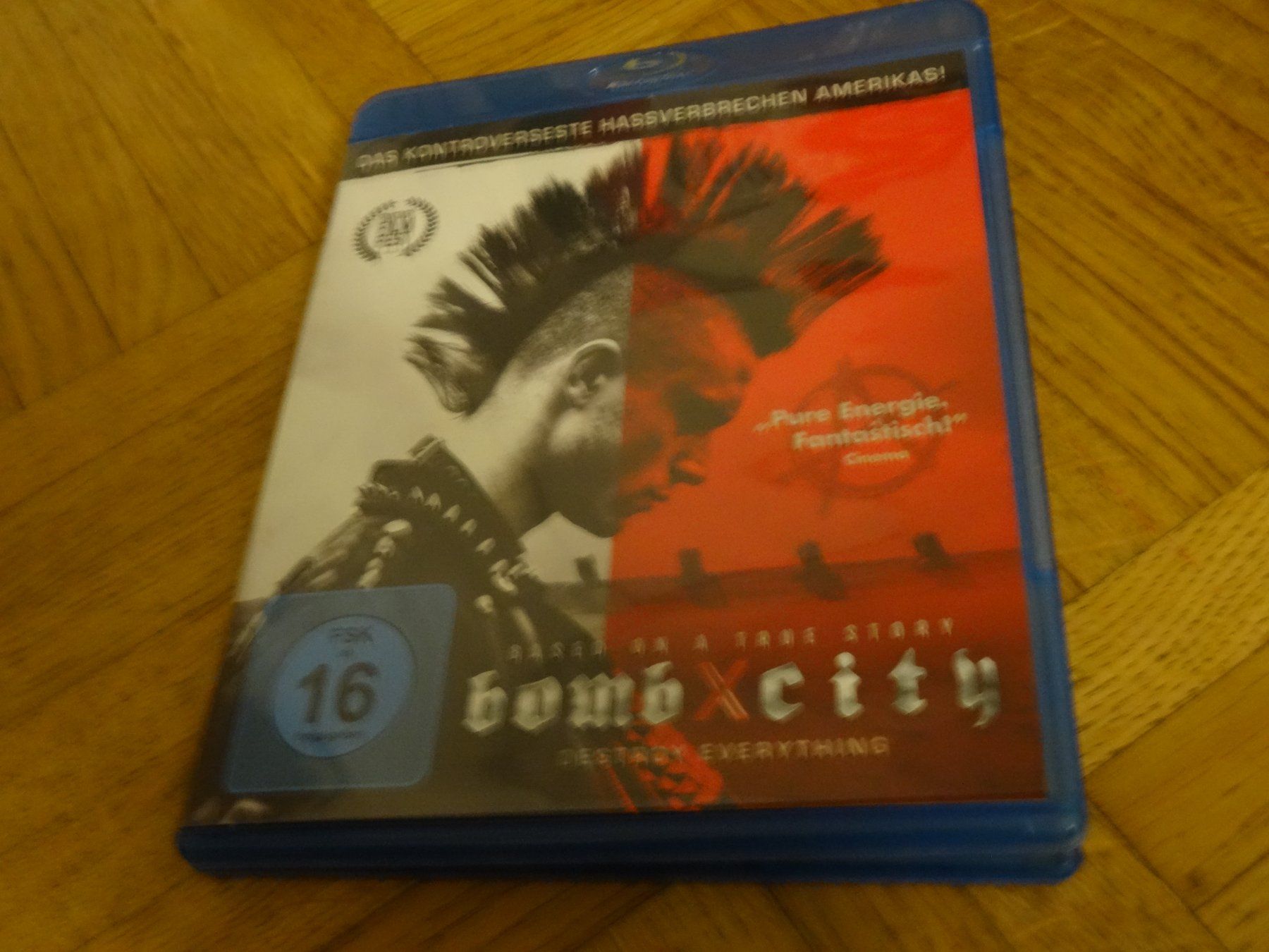 Tutti i DVDs: Bomb X City BLU-RAY – Usato da Olten venduto da Disc-Verkauf