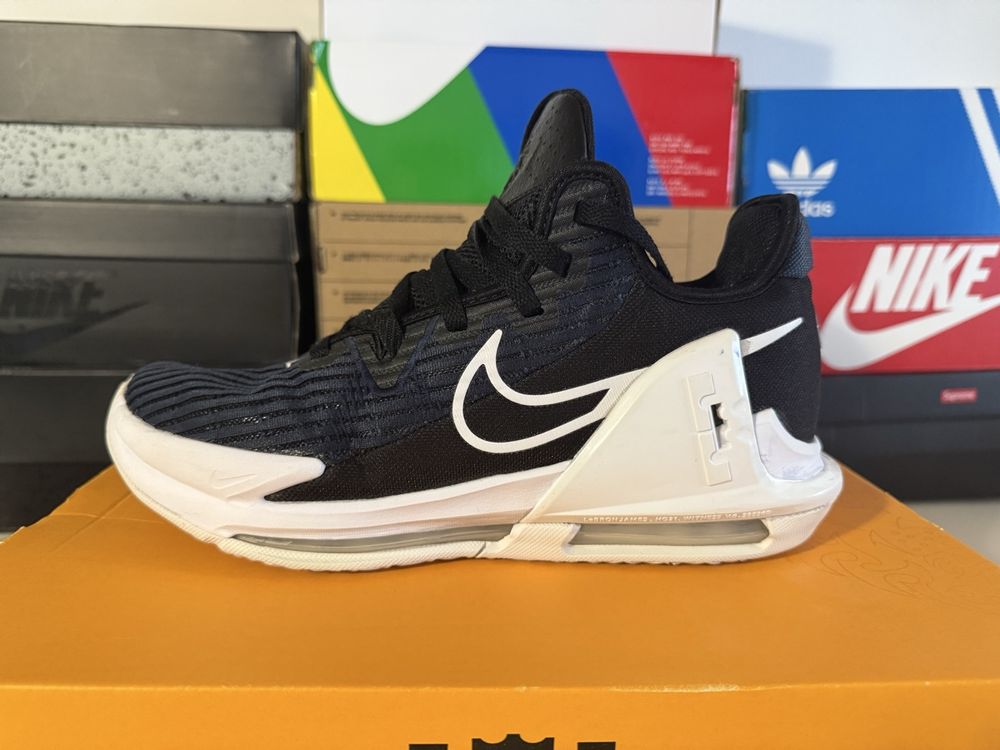 LeBron WITNESS VI (Gebraucht) in Tobel für CHF 12 – mit Lieferung auf ...