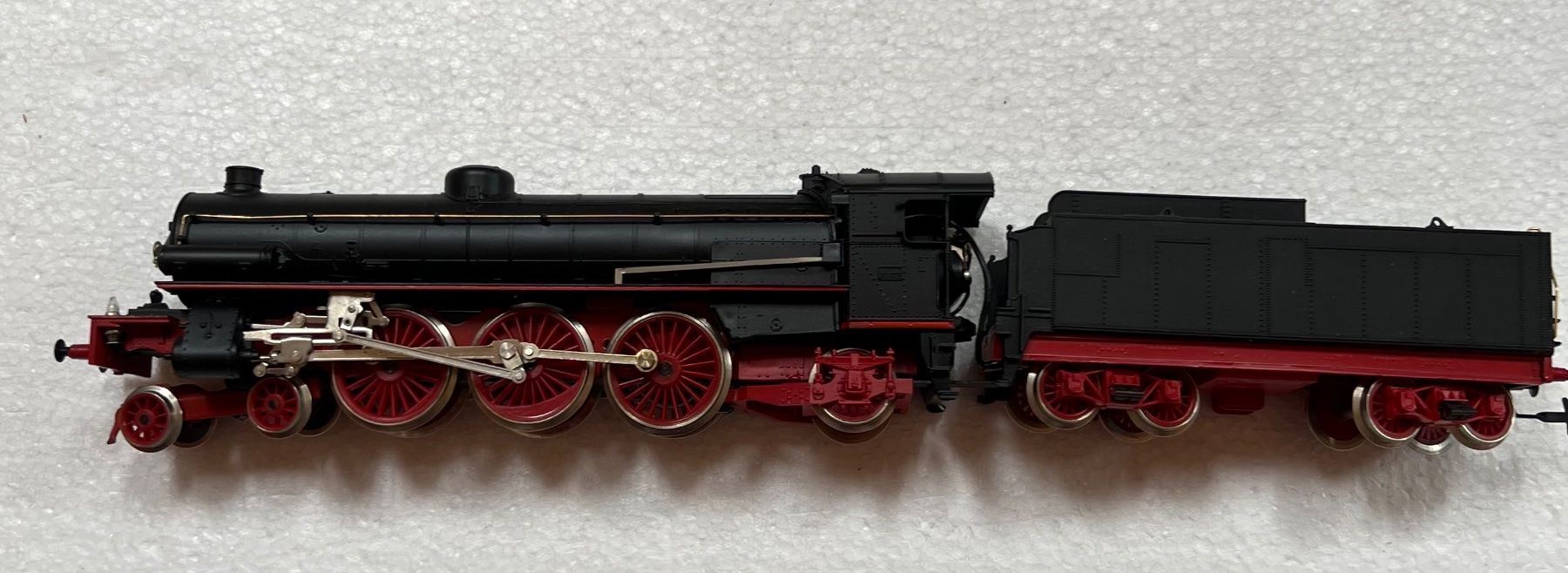 Liliput Modellini di ferrovie: Liliput Dampflokomotive H0 – Usato da Rebstein venduto da keeljohnpirat