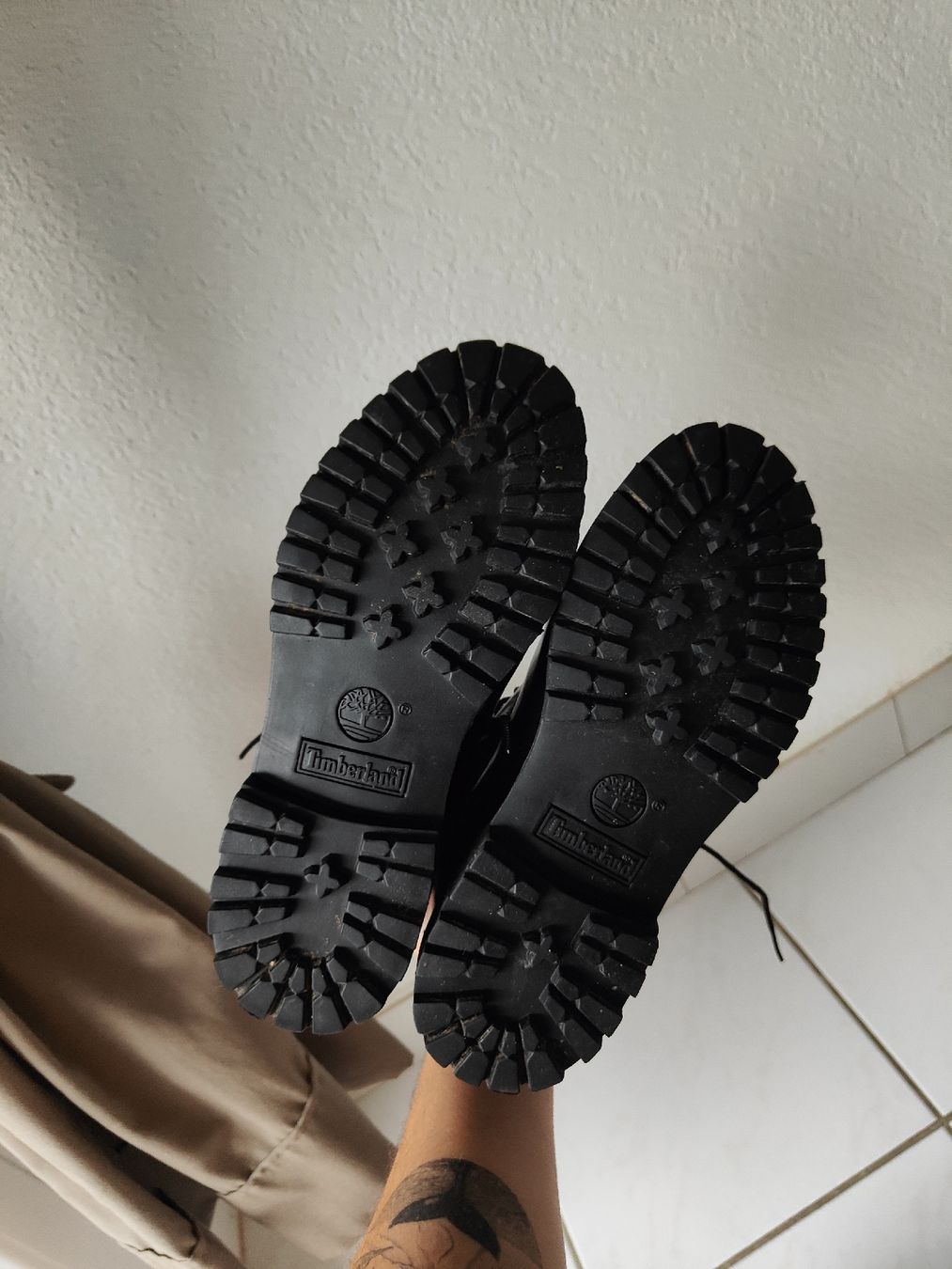 Chaussures femmes: Bottes Timberland noires – Neuf (Voir description) à Prez-vers-Noréaz par MarinAcores89 2