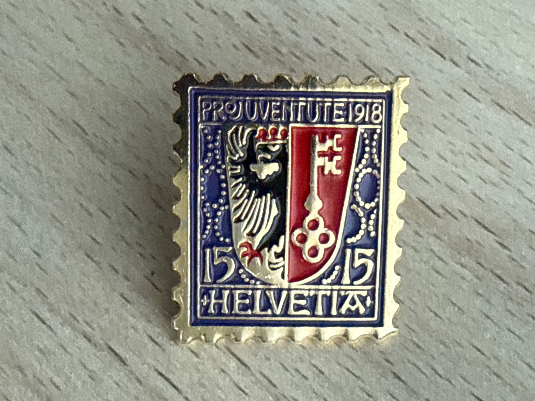 Plaquettes & Badges: Pin Briefmarke – D'occasion à Glattbrugg par Schweigmatt