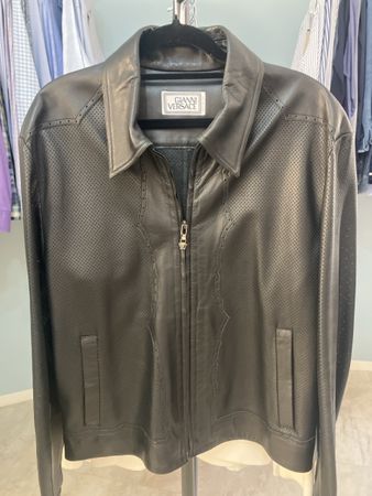 Lederjacke Gianni Versace perforiert schwarz Grösse L