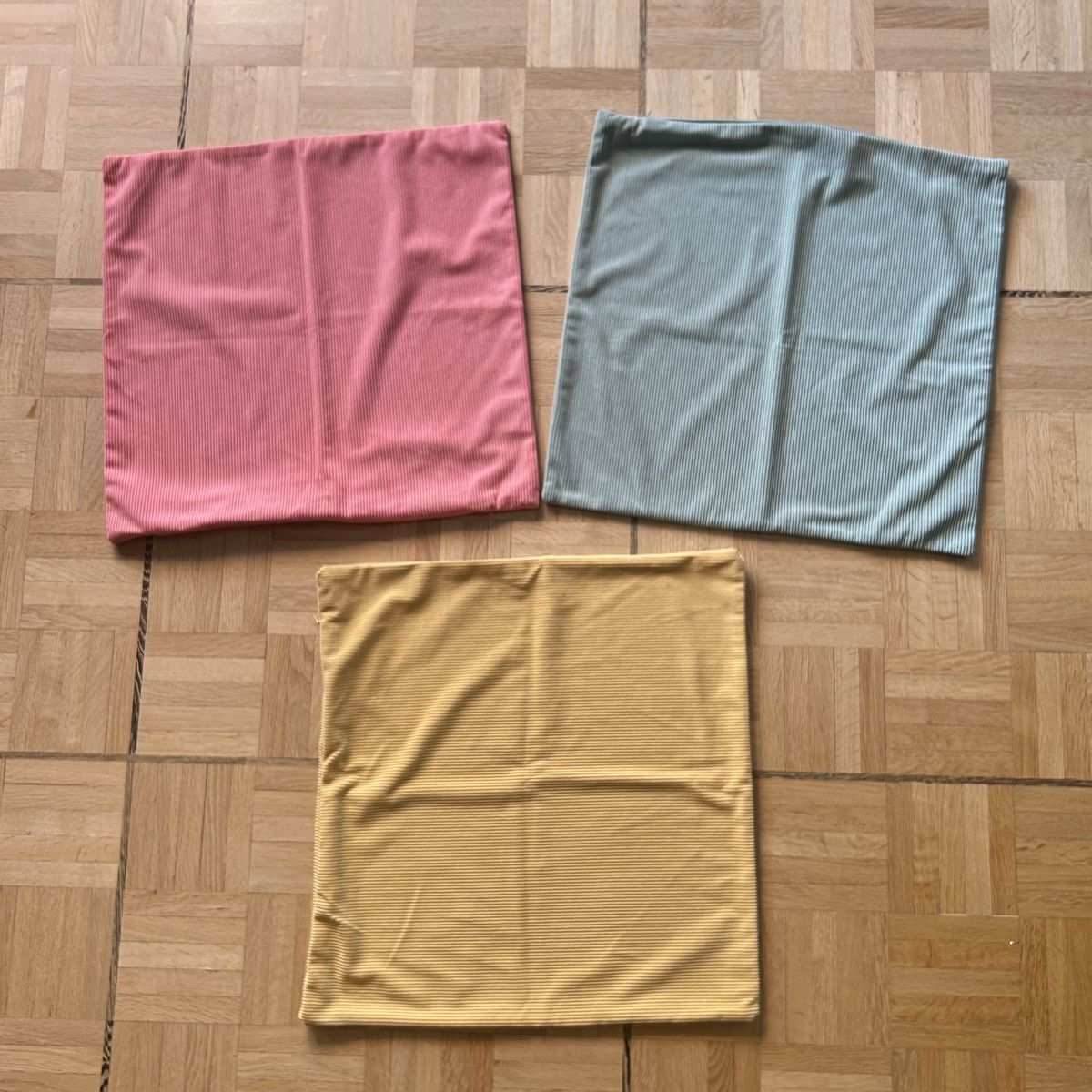 Bettwäsche: 3 housses de coussin 45x45cm – Gebraucht aus Fribourg von ficelle_de_luge 1